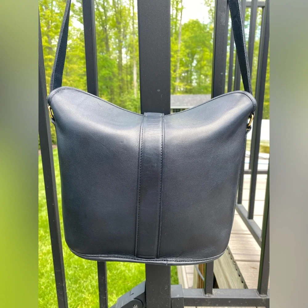 Vintage Coach Navy Blue Leather Binocular Bag #9853 - Picture 3 of 16